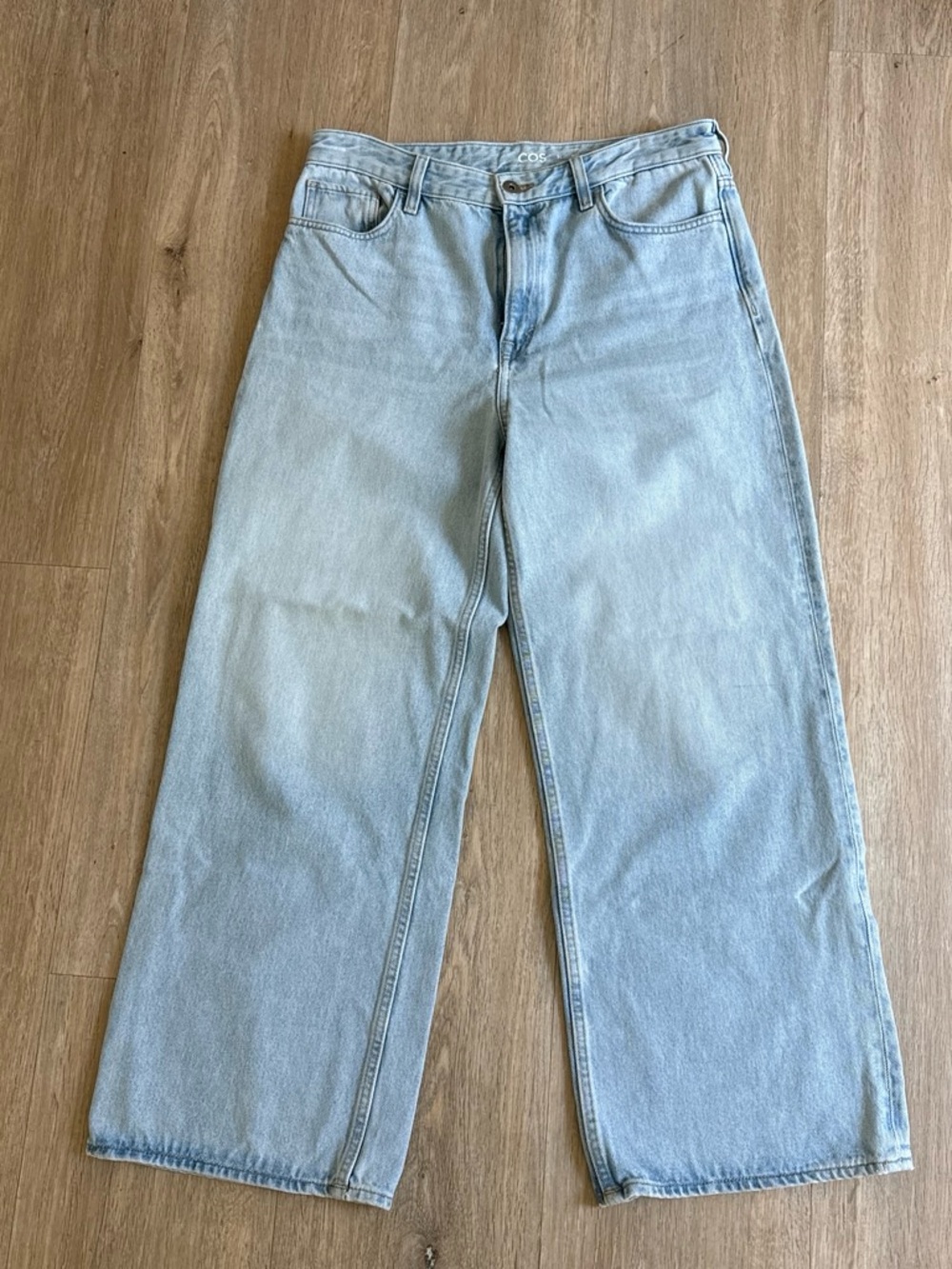 COS Light Wash Wide Leg Ankle Length Jeans 31